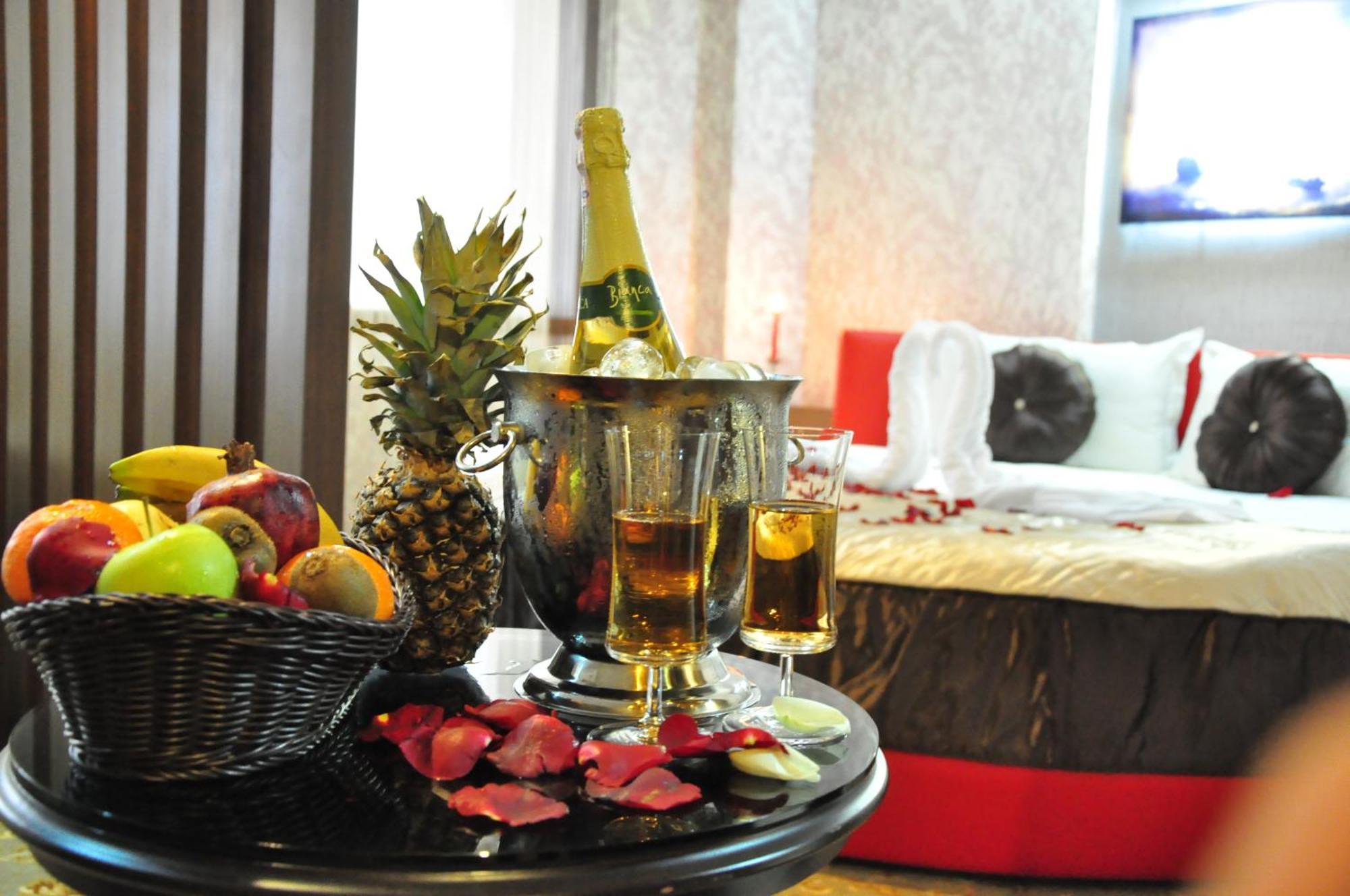 Marlight Boutique Hotel Измир Экстерьер фото